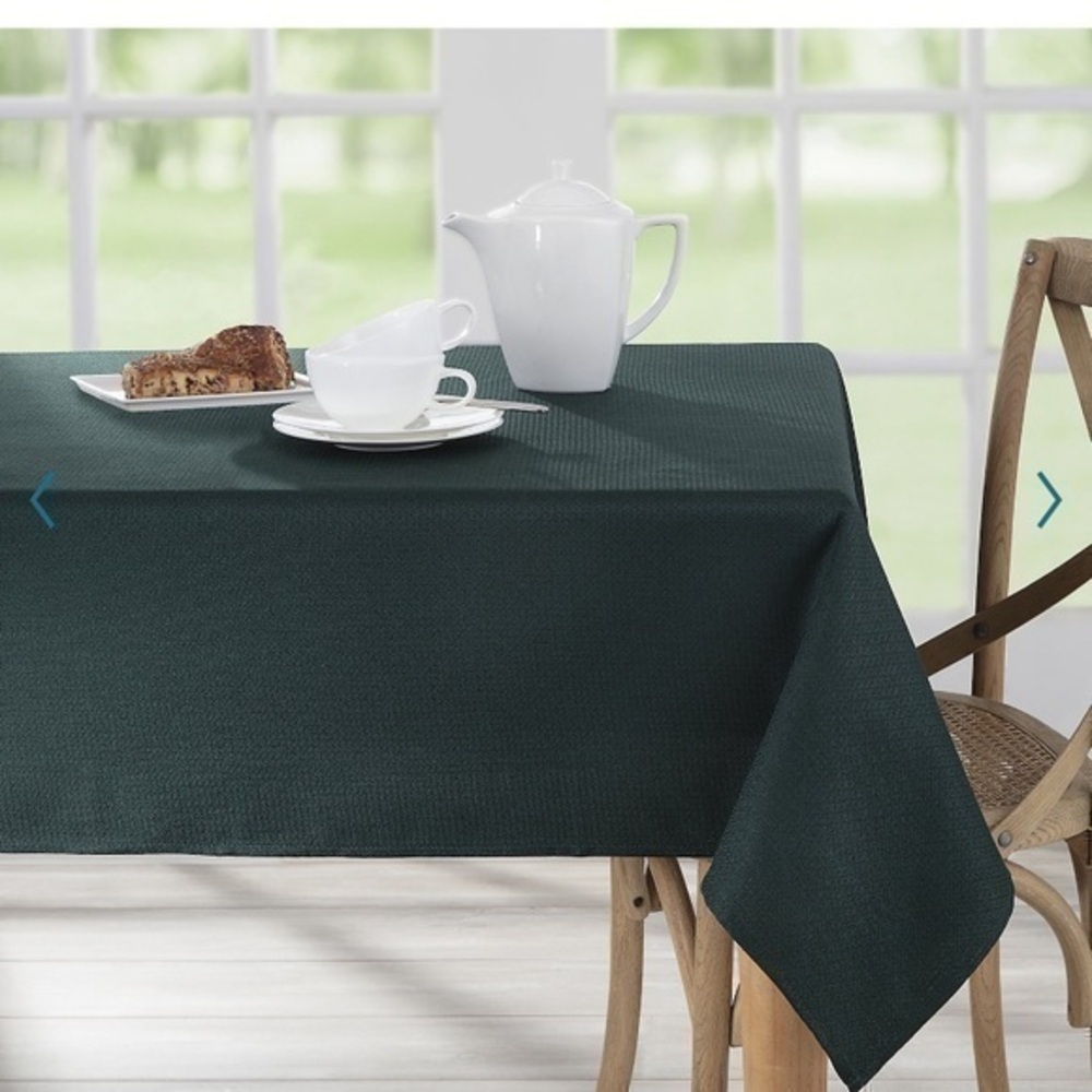 Food Network Dark Green Tablecloth‎